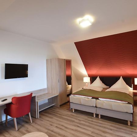Hotel Neue Hoehe Klingenberg Dış mekan fotoğraf