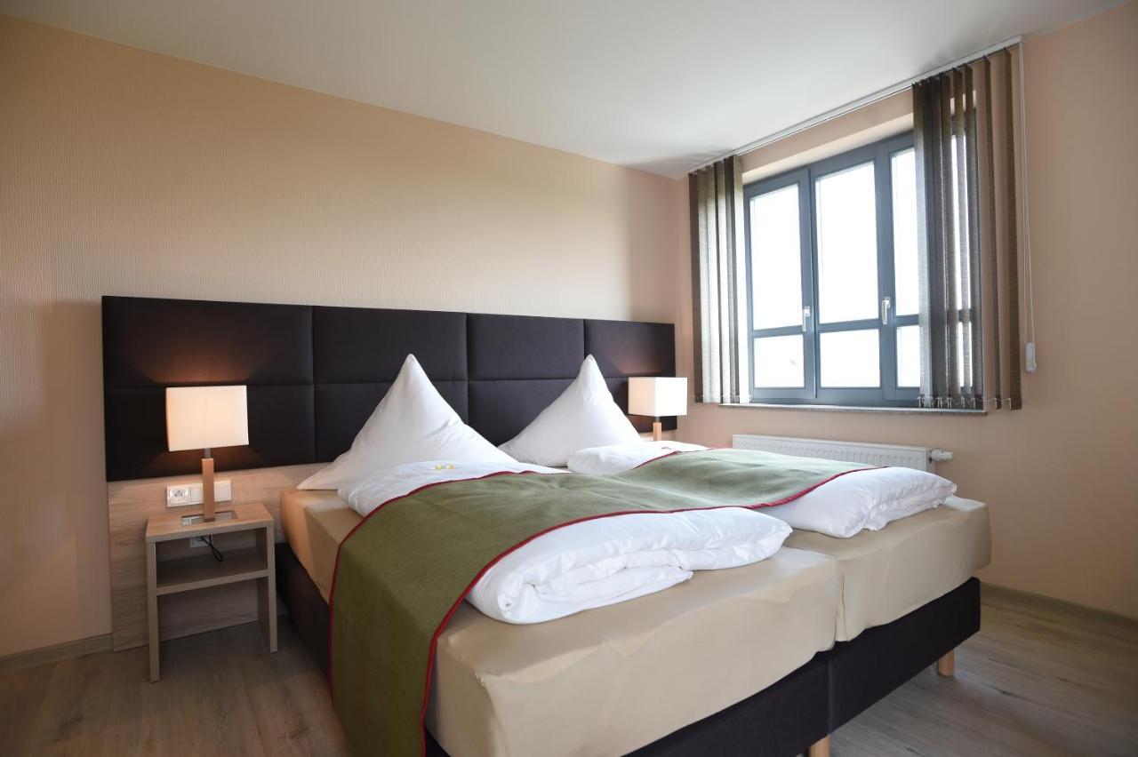 Hotel Neue Hoehe Klingenberg Dış mekan fotoğraf