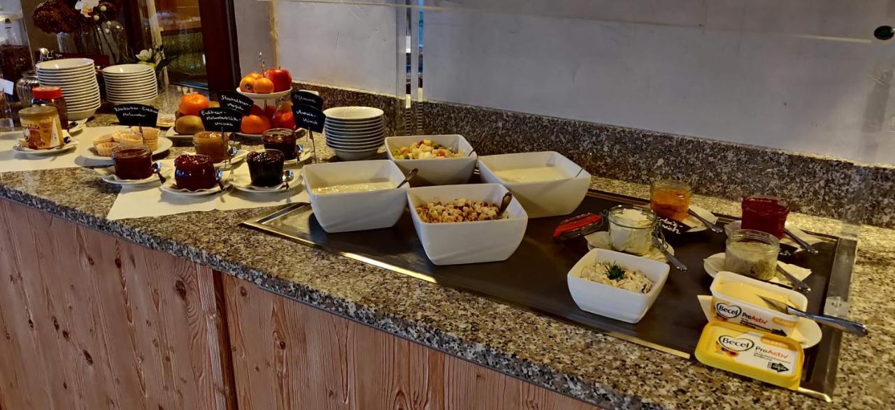 Hotel Neue Hoehe Klingenberg Dış mekan fotoğraf
