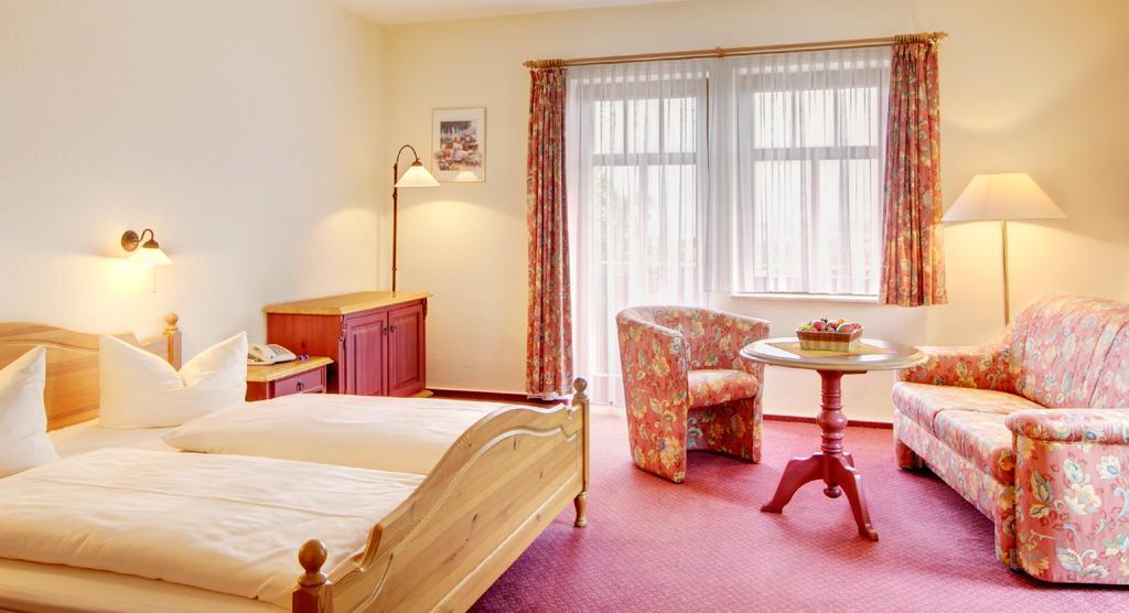 Hotel Neue Hoehe Klingenberg Dış mekan fotoğraf