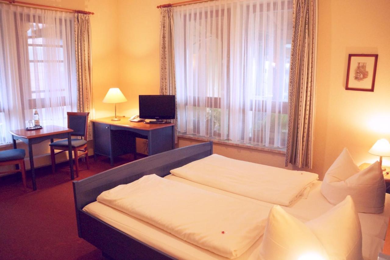 Hotel Neue Hoehe Klingenberg Dış mekan fotoğraf